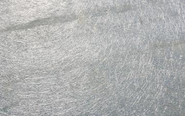 Spurstow laminate fibreglass or shingles?